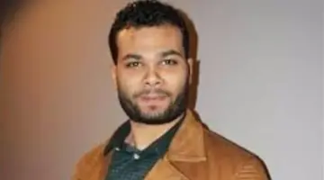 الصدفة ومواقع التواصل: محطات فاصلة في علاقة أحمد عبد الله محمود بزوجته